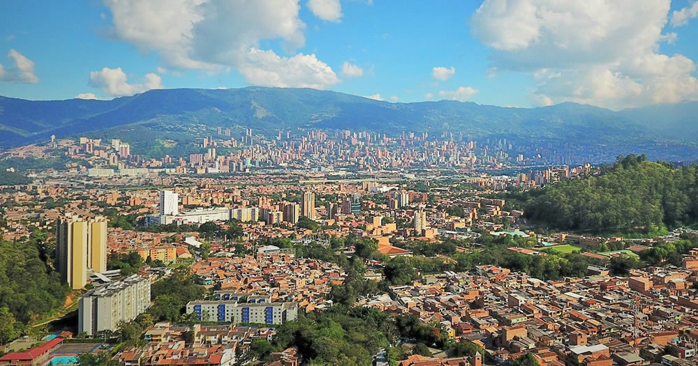 MEDELLIN + CARTAGENA GRANDE